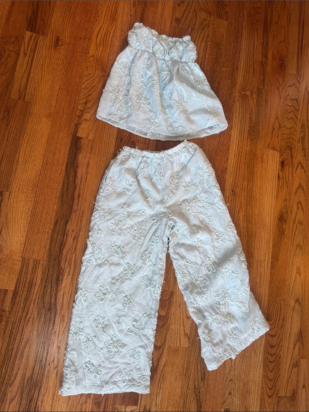 Petal & pup Two-Piece White Embroidered Set - Top & Pants